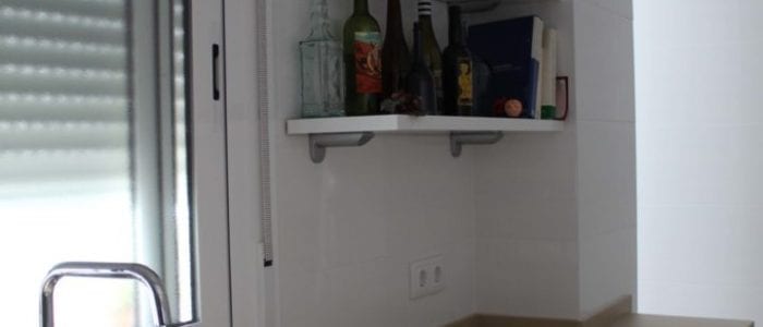 Cocinova Cocina más armario a medida para el pasillo - Cocinova